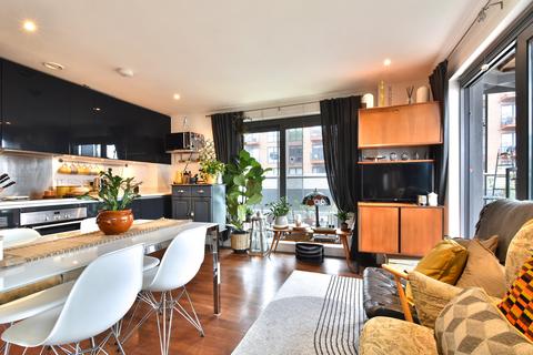 2 bedroom flat for sale - West Carriage House, Woolwich, SE18