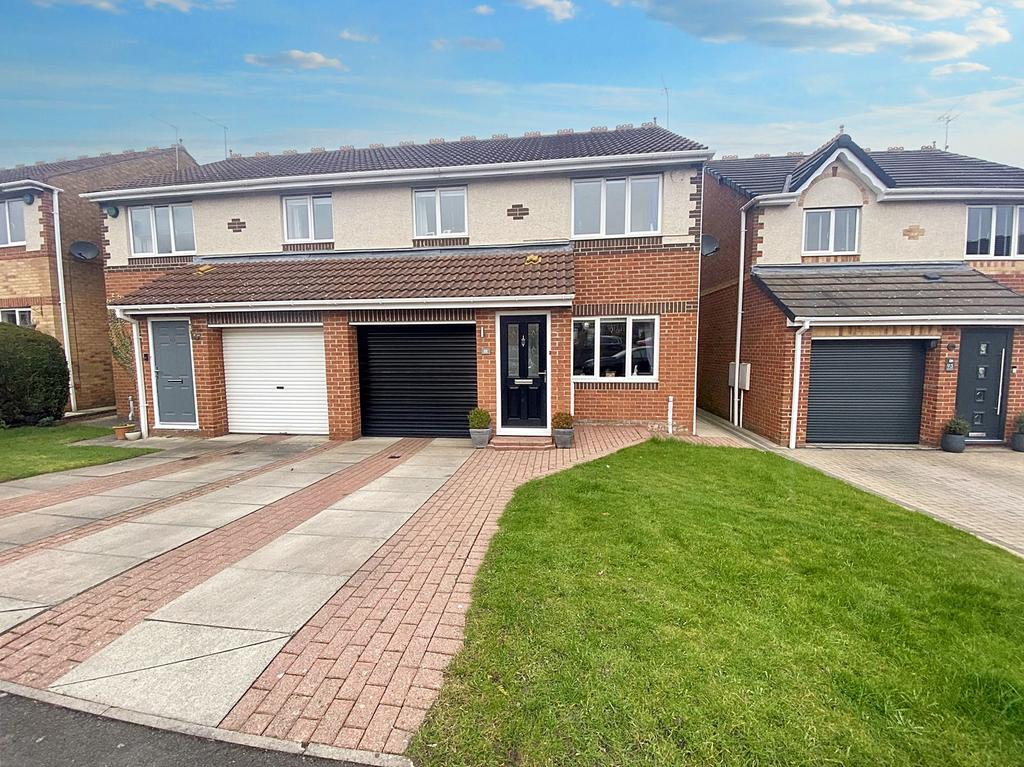 Silverdale Road, Cramlington... 3 bed semidetached house for sale £
