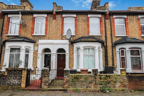 3 bedroom house for sale, Trehurst Street, London