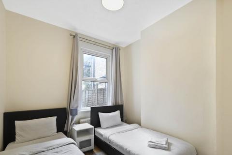 30 Trehurst Street, London, E5 0EB