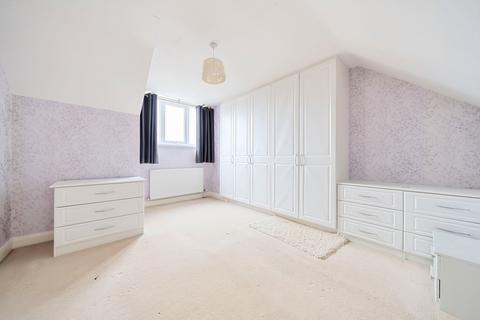 8 Beatty Avenue, Grimsby, DN33 2NT