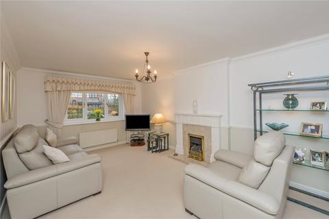 4 bedroom detached house for sale, Southcroft Avenue, Birkenshaw, Bradford, BD11