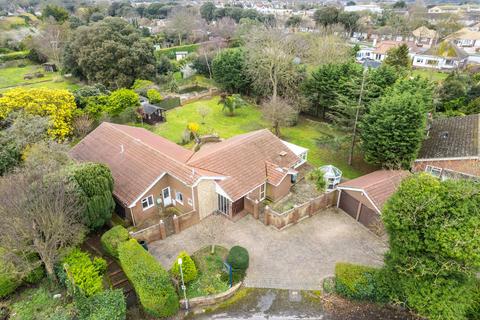 6 bedroom detached bungalow for sale, Old Green Road, Margate, CT9
