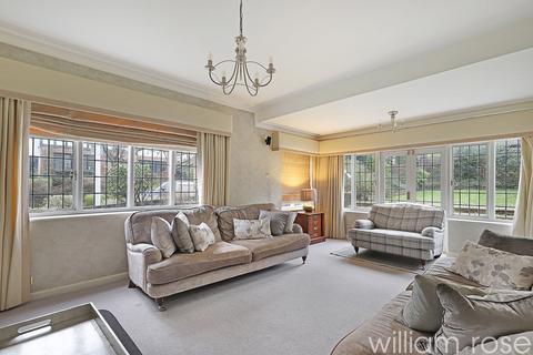 4 bedroom detached house for sale - The Glade, Woodford Green IG8