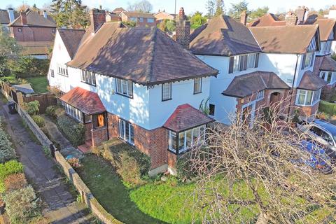 4 bedroom detached house for sale, The Glade, Woodford Green IG8