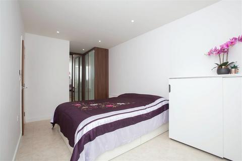 3 bedroom apartment for sale, Dunnock House, 21, Moorhen Drive, London, Greater London, NW9 7DR