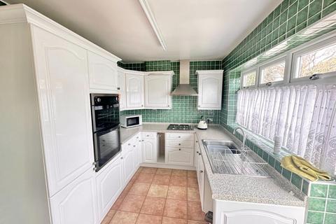 2 bedroom bungalow for sale, Gifhorn Road, Canvey Island