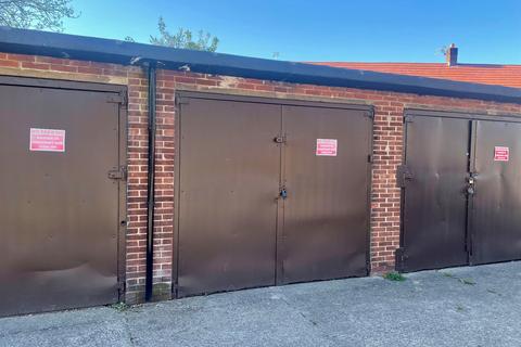Industrial unit to rent, Manchester, Manchester M22