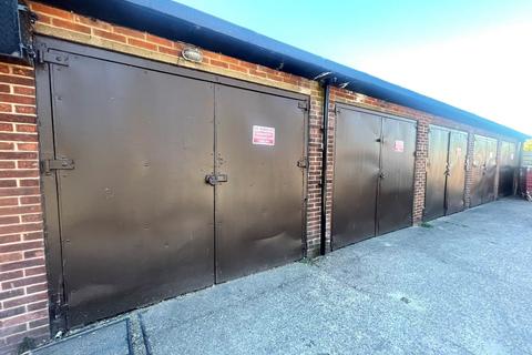 Industrial unit to rent, Manchester, Manchester M22