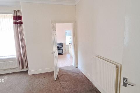 4 bedroom terraced house for sale, Buxton Avenue, Crewe