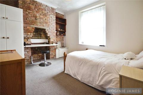 5 bedroom terraced house for sale, Emerald Street, Splott, Cardiff