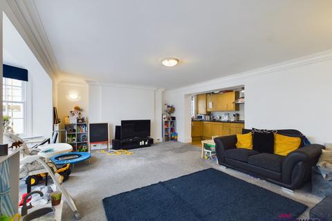 2 bedroom flat for sale, Silverdale Road, Meads, Eastbourne, BN20