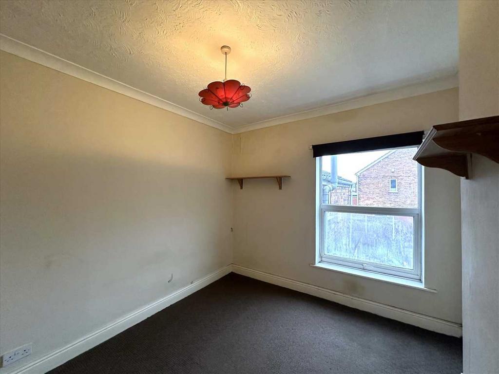 Bedroom 1: