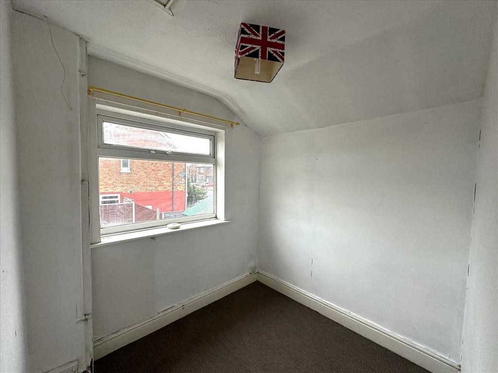 Bedroom 2: