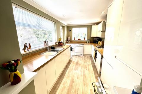 3 bedroom terraced house for sale - Thornhill Gardens, Hart Lane