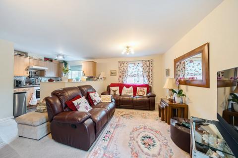 2 bedroom apartment for sale - Lapwing Way, Four Marks, Alton, Hampshire, GU34