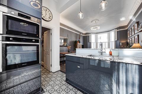 1 bedroom apartment for sale, Perham Road, London, Greater London, W14