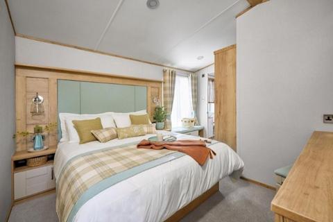 2 bedroom static caravan for sale - Castle Howard Lakeside Holiday Park, Coneysthorpe YO60