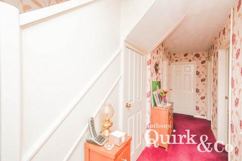 9 Wall Road, Canvey Island, SS8 7TW