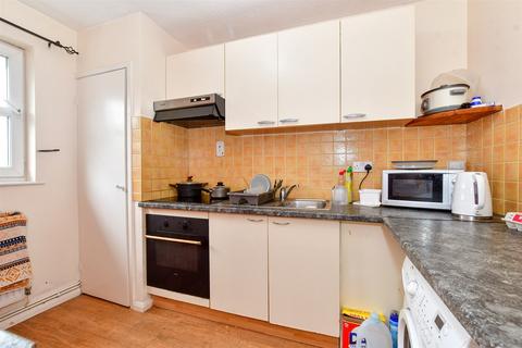 2 bedroom flat for sale - Priory Gate Road, Dover, Kent