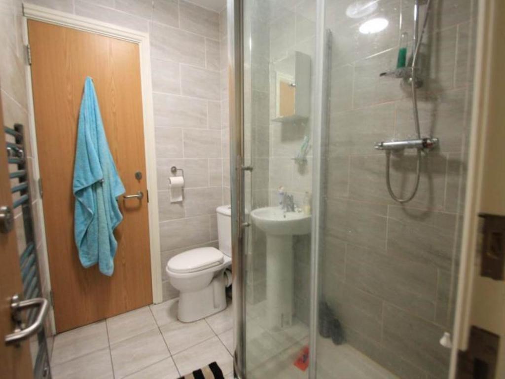 Bathroom 2
