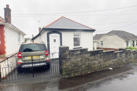 2 bedroom bungalow for sale - Oakfield St, Pontarddulais