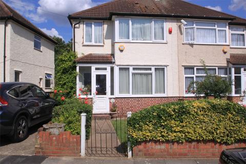3 bedroom semi-detached house to rent, Thackeray Close, Hillingdon, Middlesex, NoCounty
