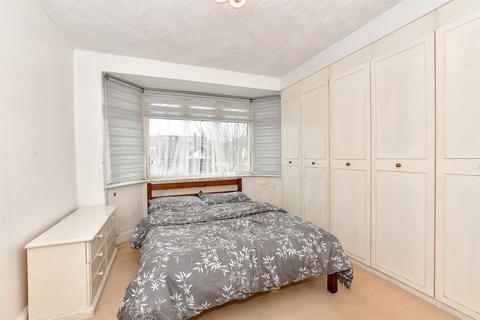 97 Ardwell Avenue, Barkingside, Ilford, IG6 1AP