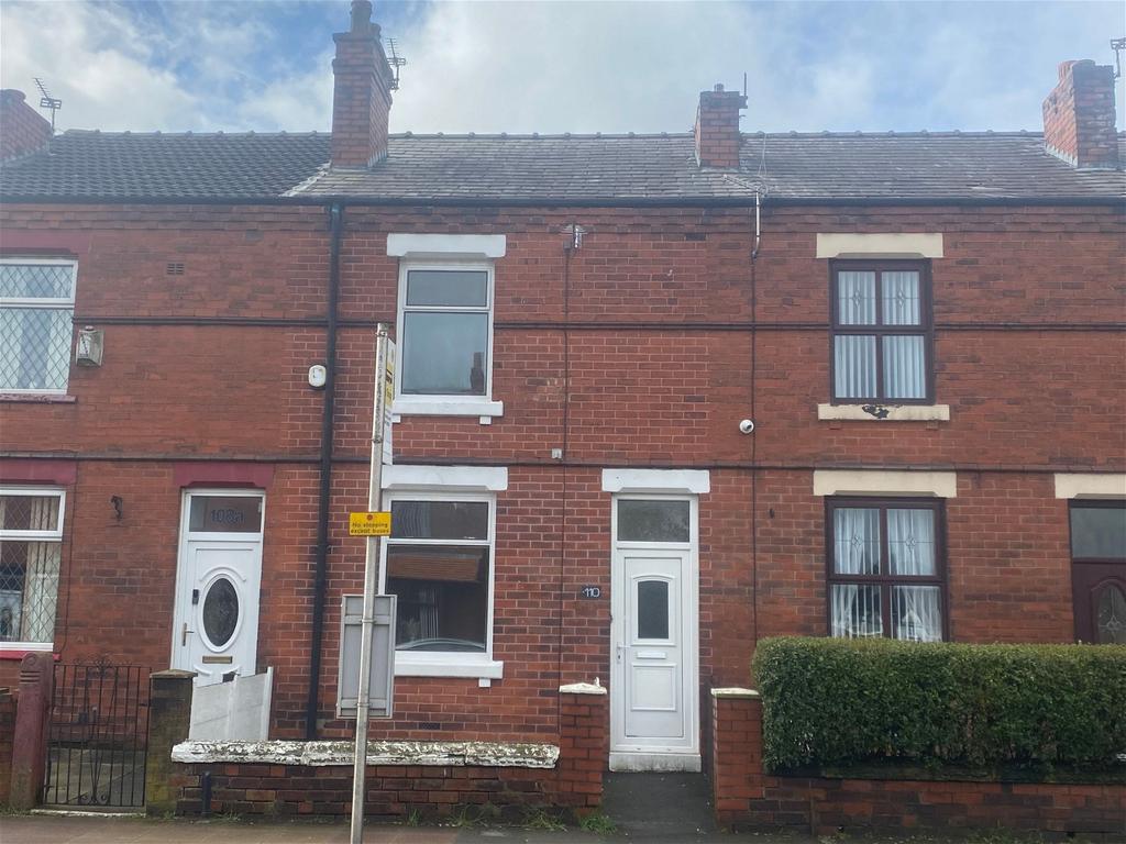 Scot Lane, Wigan 2 bed terraced house for sale £90,000