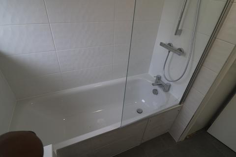 11 Springhill Close, London, SE5 8AJ