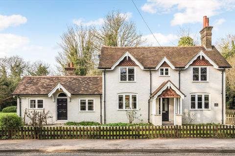 4 bedroom detached house for sale - Station Road, Tring, Hertfordshire, HP23