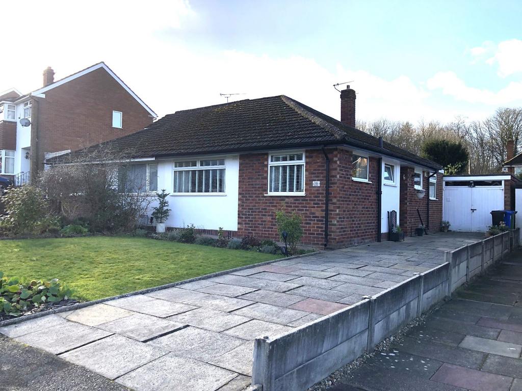 Cheadle, Cheadle SK8 2 bed semidetached bungalow for sale £298,000
