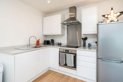 1 bedroom flat to rent, The Broadway, London NW7