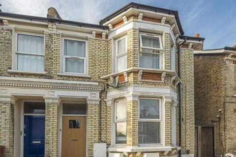 2 bedroom flat for sale, Muschamp Road, London SE15