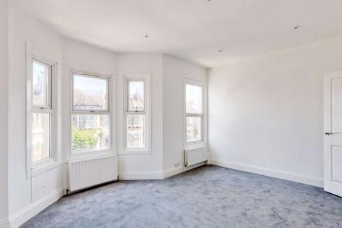 2 bedroom flat for sale, Muschamp Road, London SE15