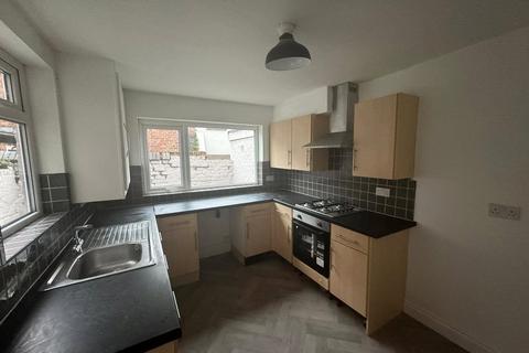 3 bedroom terraced house to rent, Bigham Road, Liverpool, Merseyside, L6