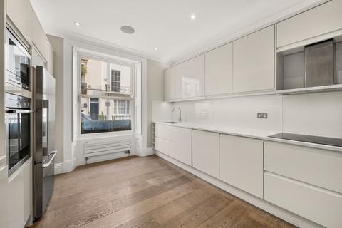 4 bedroom terraced house to rent, Chester Row, Belgravia, London, SW1W