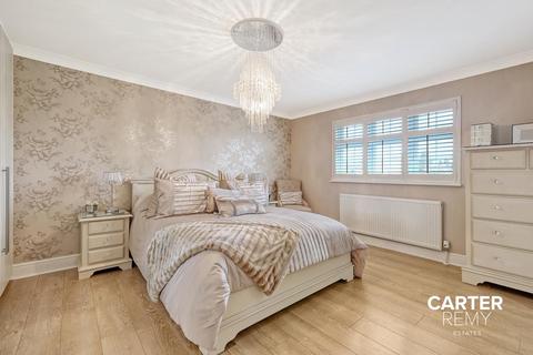 50 Chestnut Avenue, Grays, RM16 2UJ