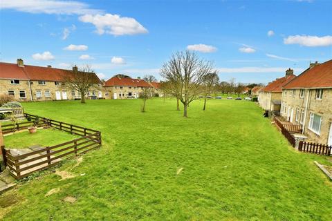 49 Broadpool Green, Whickham, Newcastle Upon Tyne, NE16 4RJ