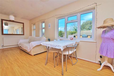 3 bedroom apartment to rent - Cinnamon Gardens, Guildford, Surrey, GU2