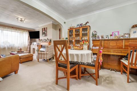 3 bedroom terraced house for sale - Bricksbury Hill, Farnham, Surrey, GU9