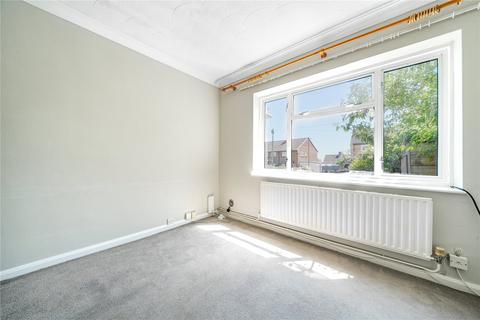 22 Bricksbury Hill, Farnham, GU9 0LZ