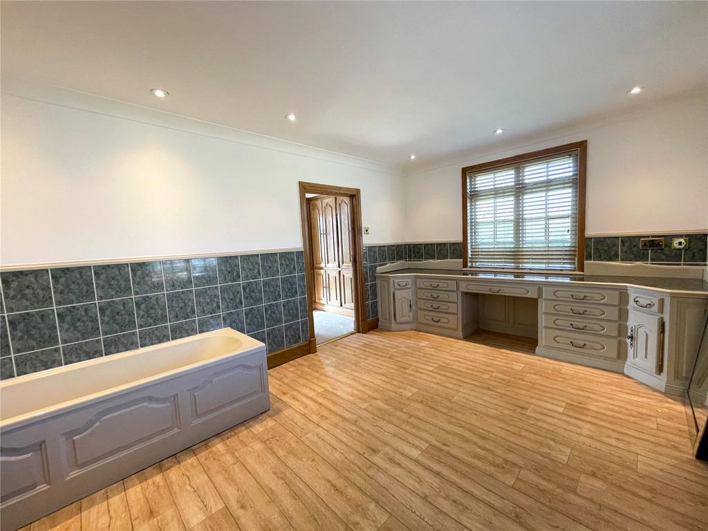 House - En Suite 1