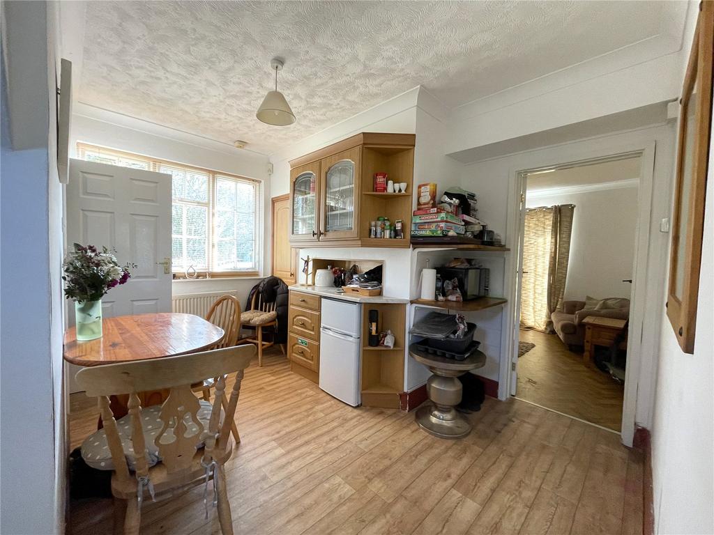 Cottage - Kitchen