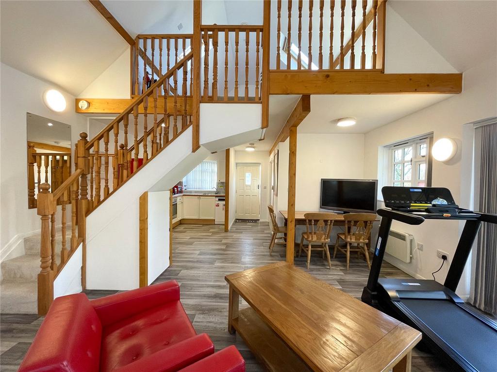 Quince - Living Room