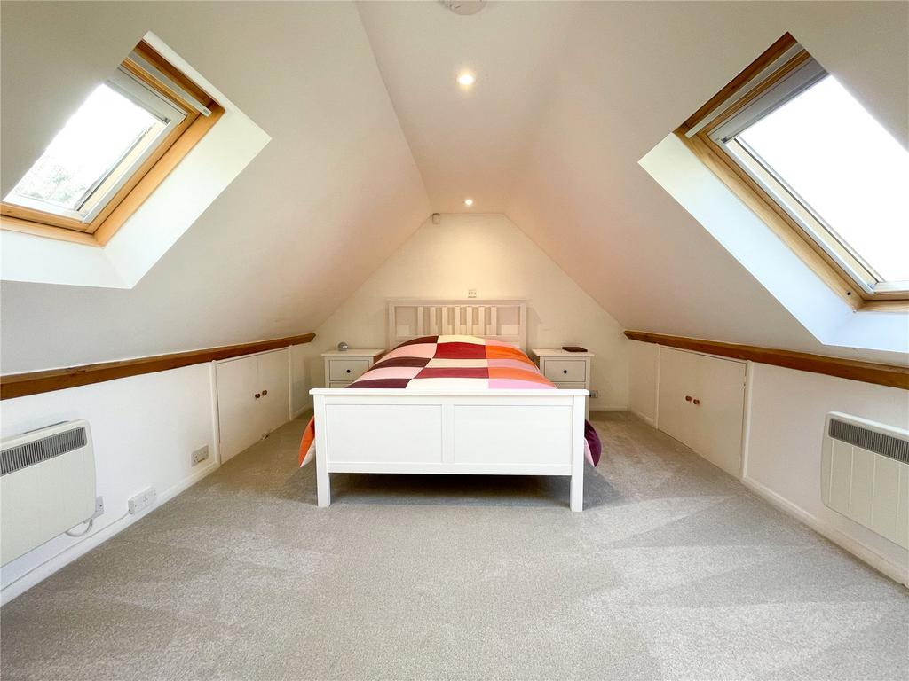Quince - Bedroom