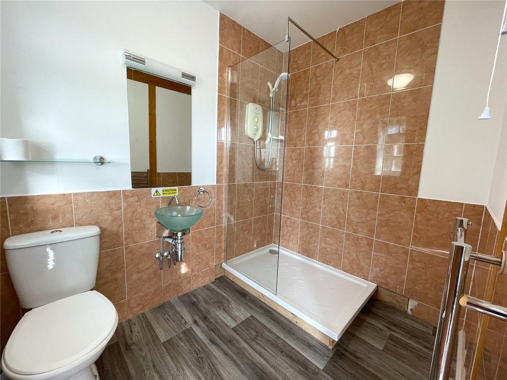 Quince - Shower Room
