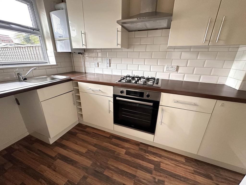 Brittany Road, Exmouth 2 bed terraced house £225,000