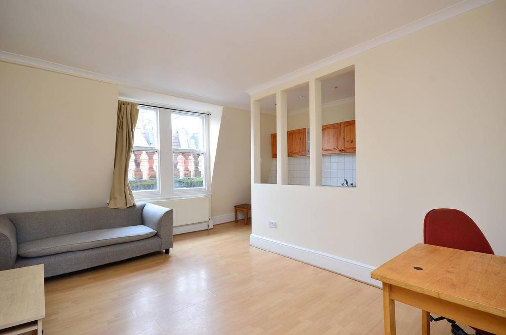 Electric Avenue, Brixton, London, SW9 2 bed flat to rent £1,850 pcm