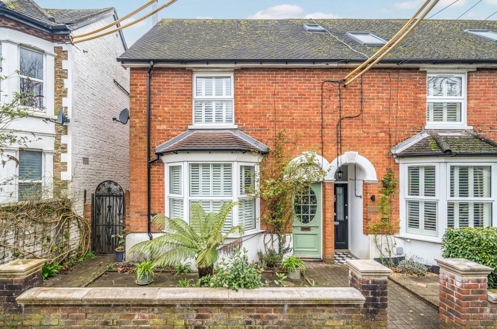 Charles Street, Petersfield, GU32 4 bed semidetached house for sale